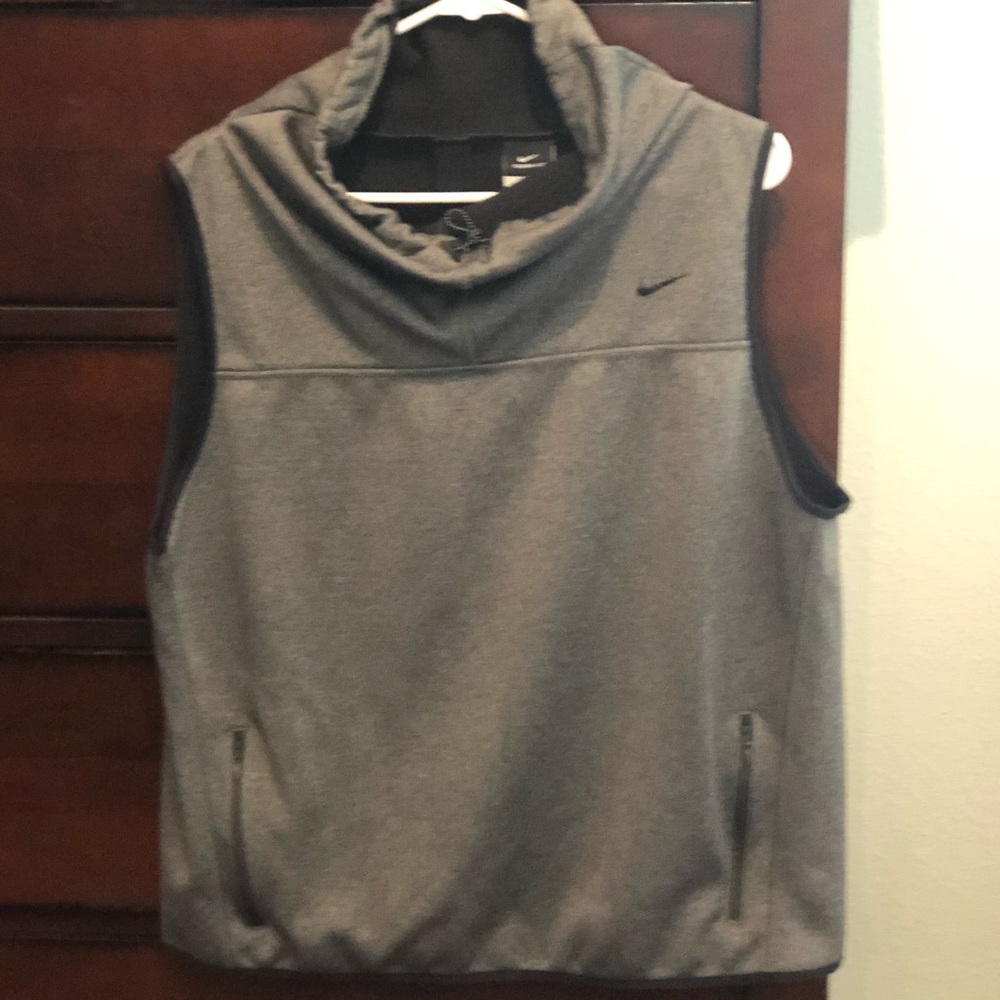 Nike Therma-fit vest